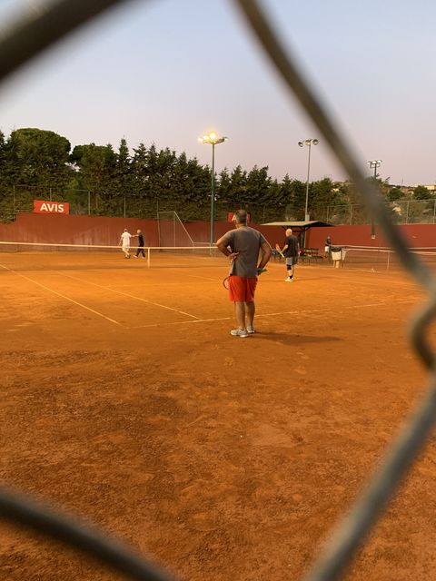 Tennis Hold'em