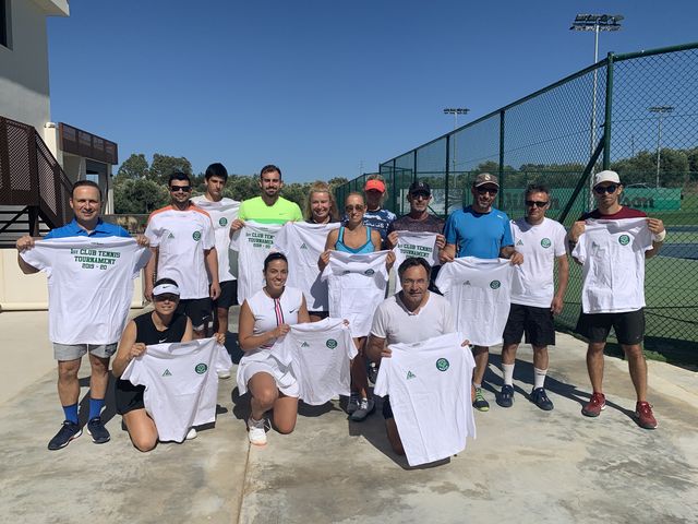 Tennis Hold'em